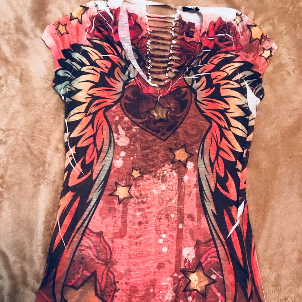 Super soft open spine tee full of color